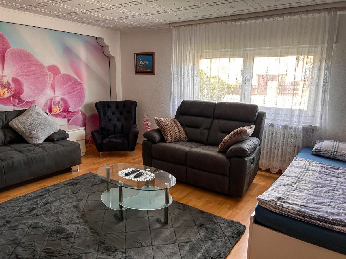 Ferien- Und Monteurwohnung Julia Mörlenbach エクステリア 写真